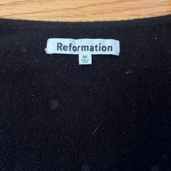 Reformation Nathalia Regenerative Wool Cardigan in Black Size M - Picture 4 of 6